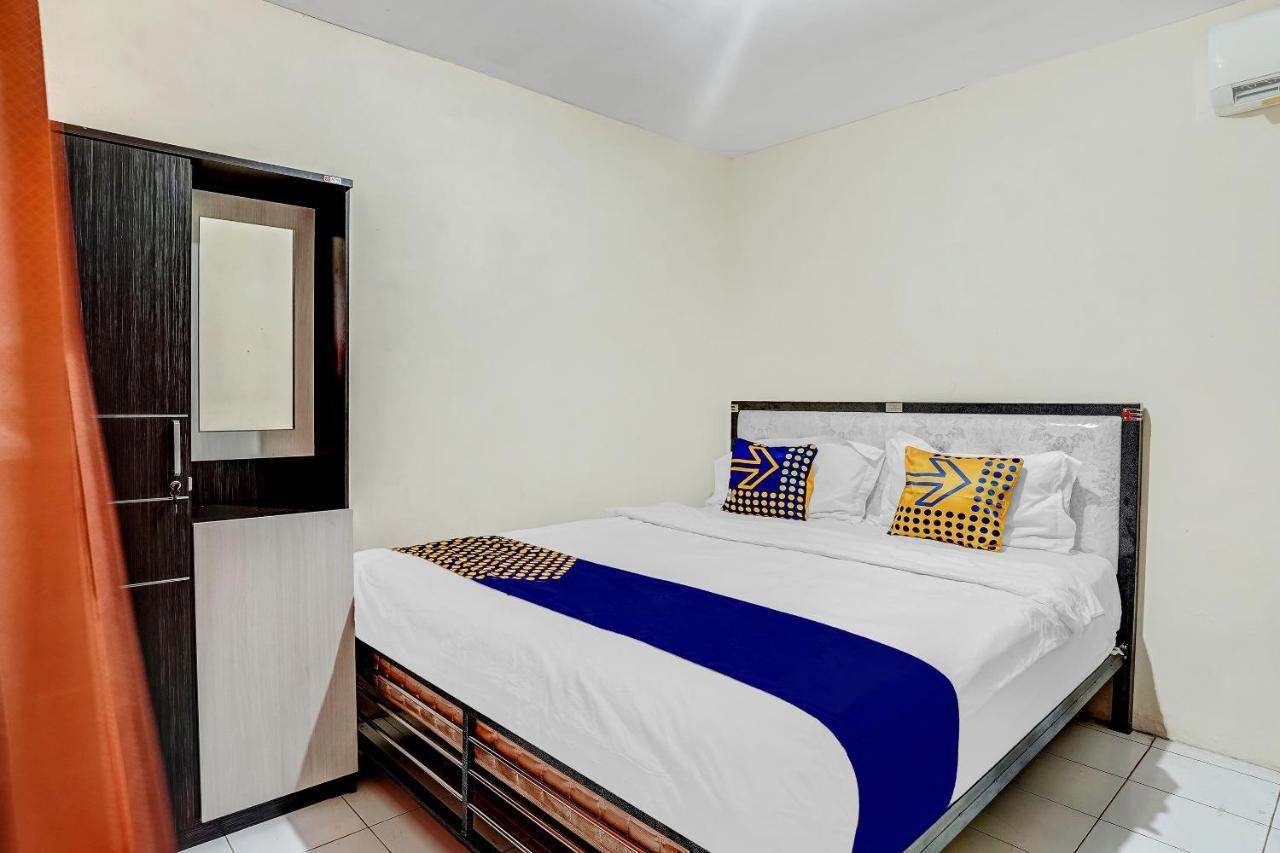 Spot On 90148 Gosepa Mayjend Sungkono Surabaya Exterior photo